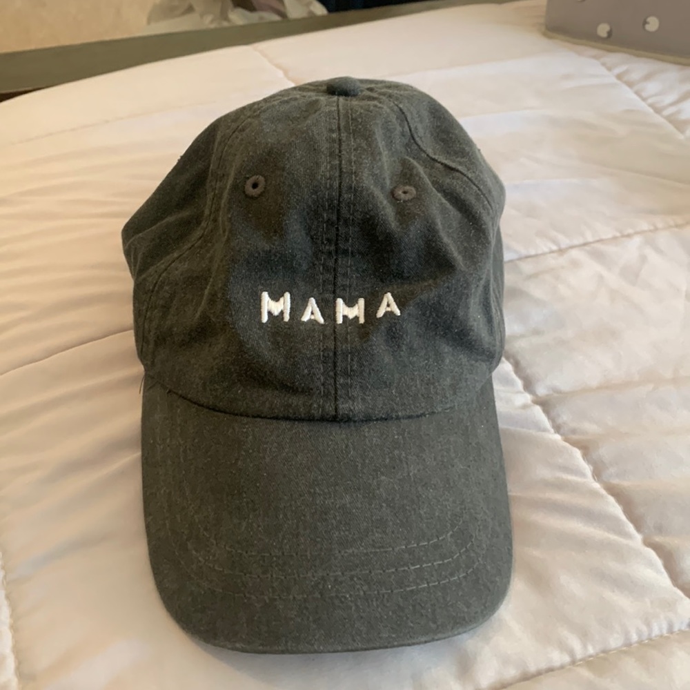 MAMA hat